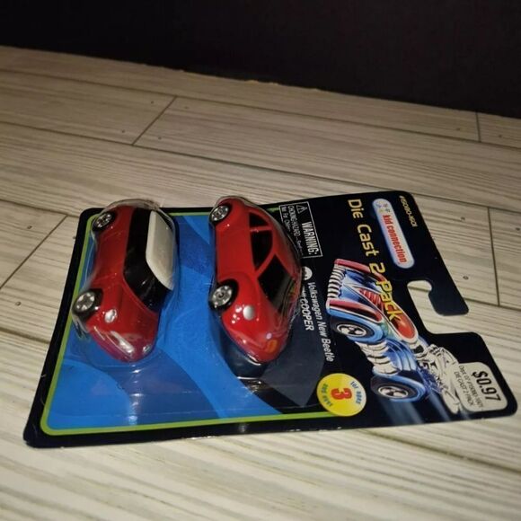 Kid Connection Die Cast 2 Pack #34 Volkswagen New Beetle & Mini Cooper 1/64 - Picture 6 of 8